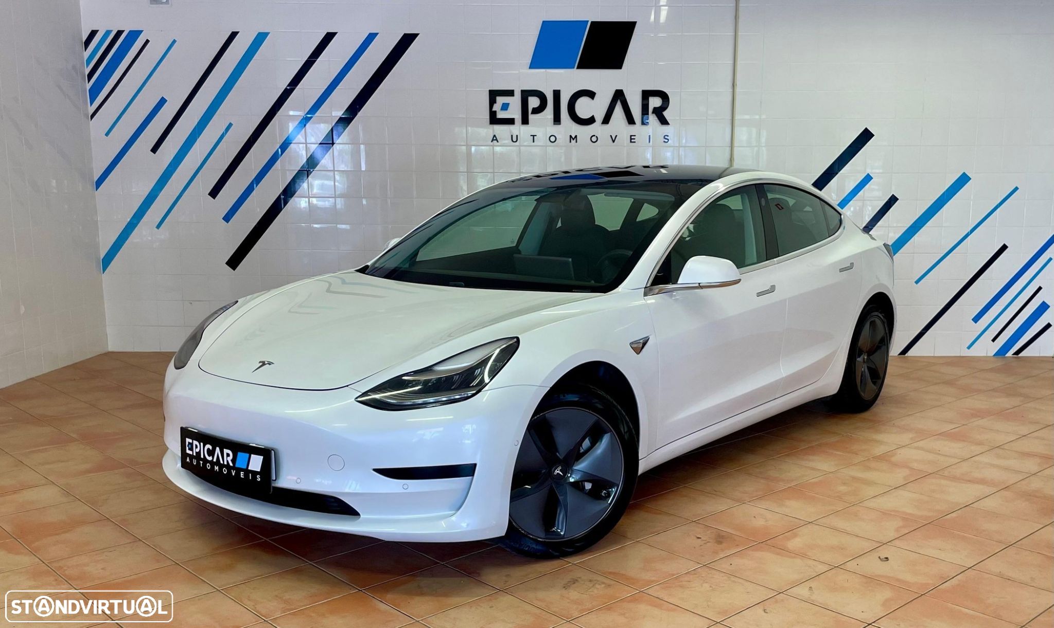 Tesla Model 3 Standard Range Plus RWD - 1