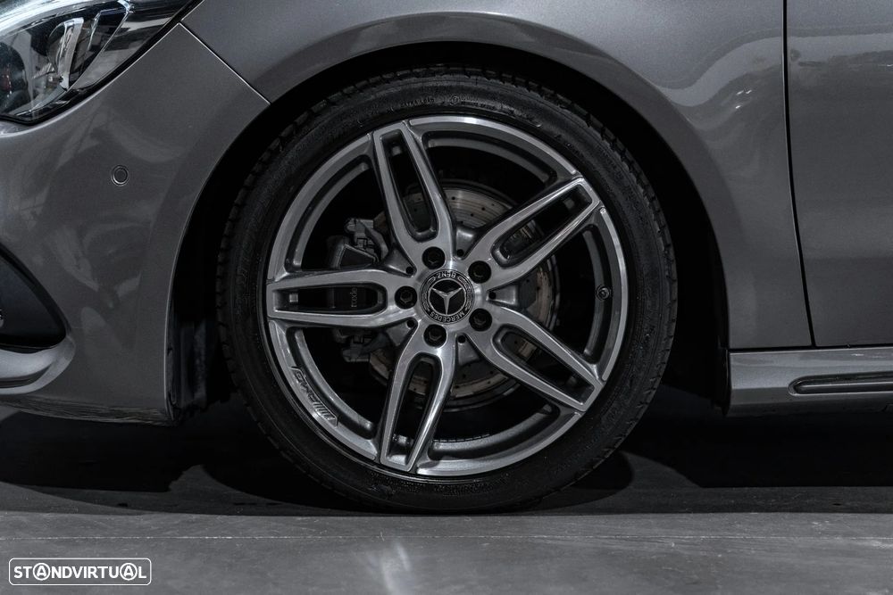 Mercedes-Benz CLA 200 Shooting Brake d 7G-DCT AMG Line - 28
