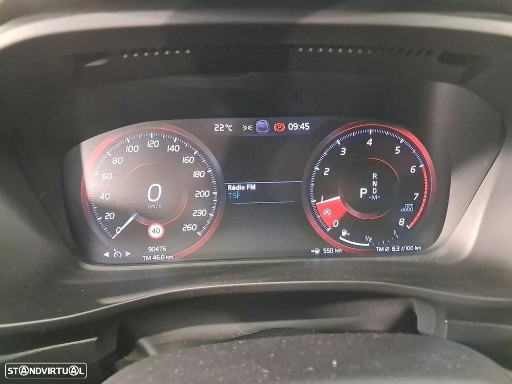 Volvo XC 40 1.5 T2 Momentum Core Geartronic - 6