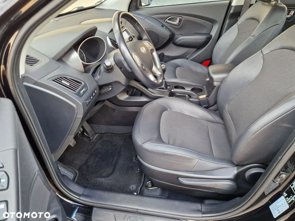 Hyundai ix35 1.6 2WD blue Trend - 35