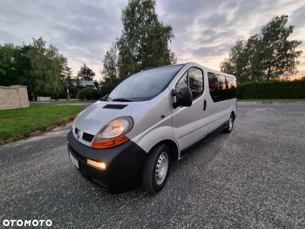 Renault Trafic - 1