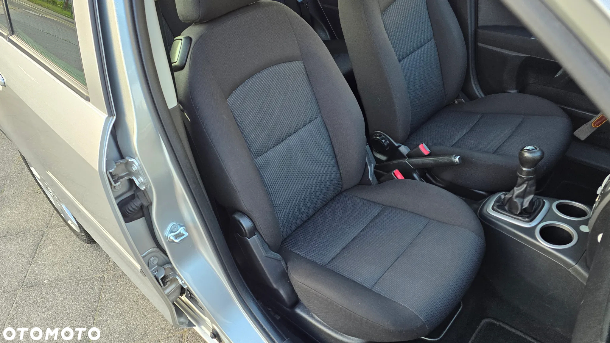 Mazda 2 - 19