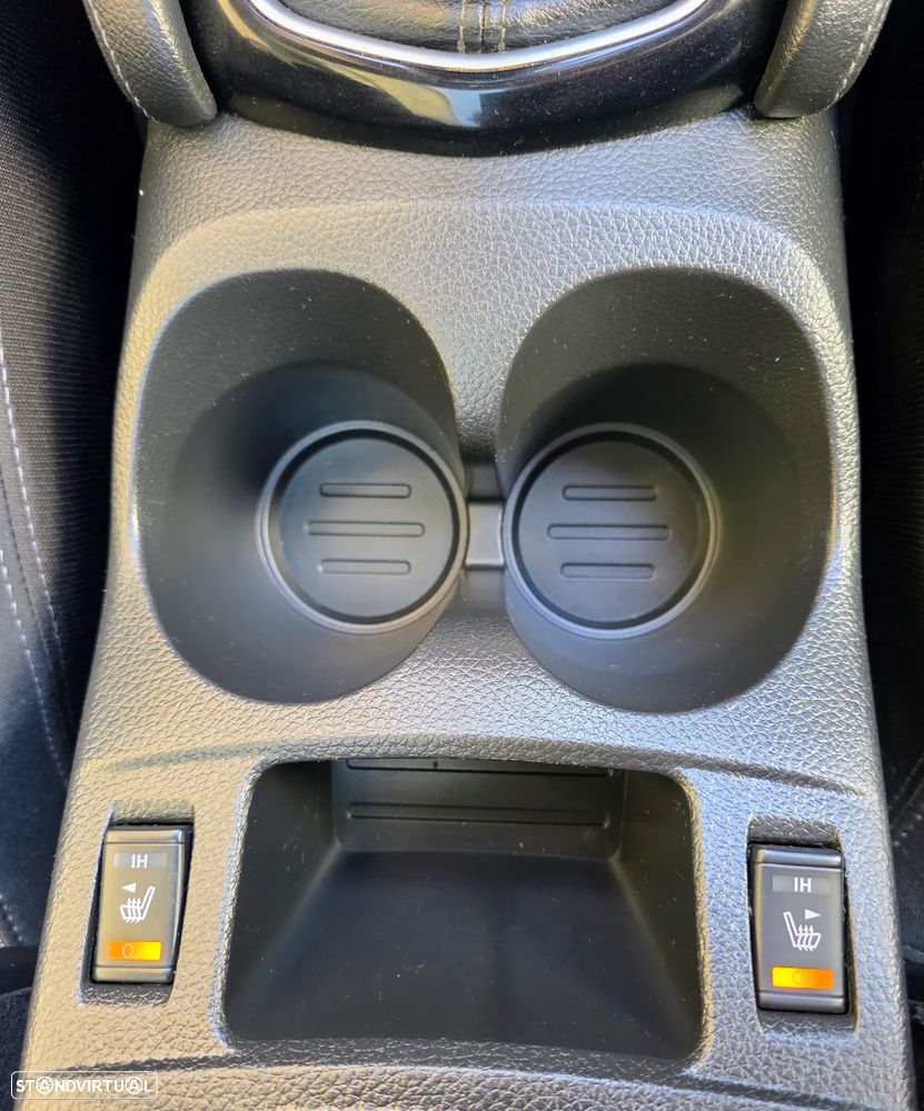 Nissan Qashqai 1.5 dCi N-Connecta Led - 48