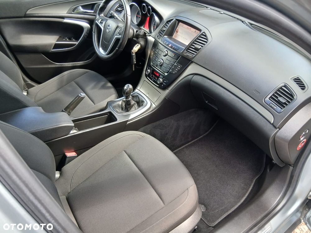 Opel Insignia 1.6 Turbo - 31