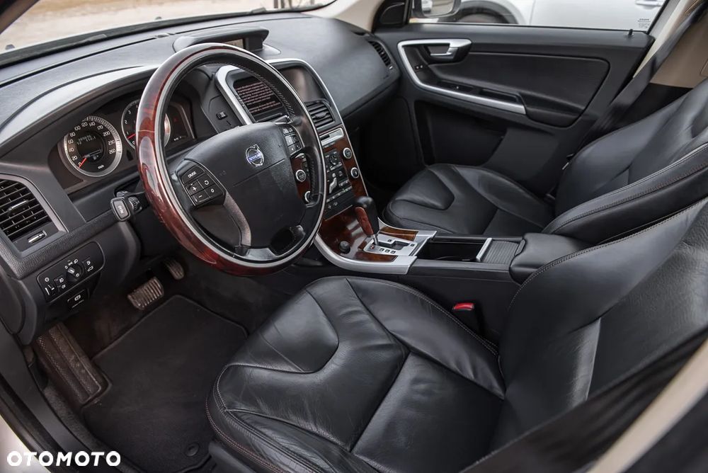 Volvo XC 60 T6 AWD Momentum - 16