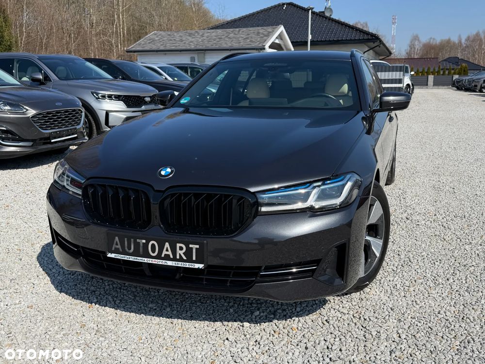 BMW Seria 5 520d Luxury Line - 3