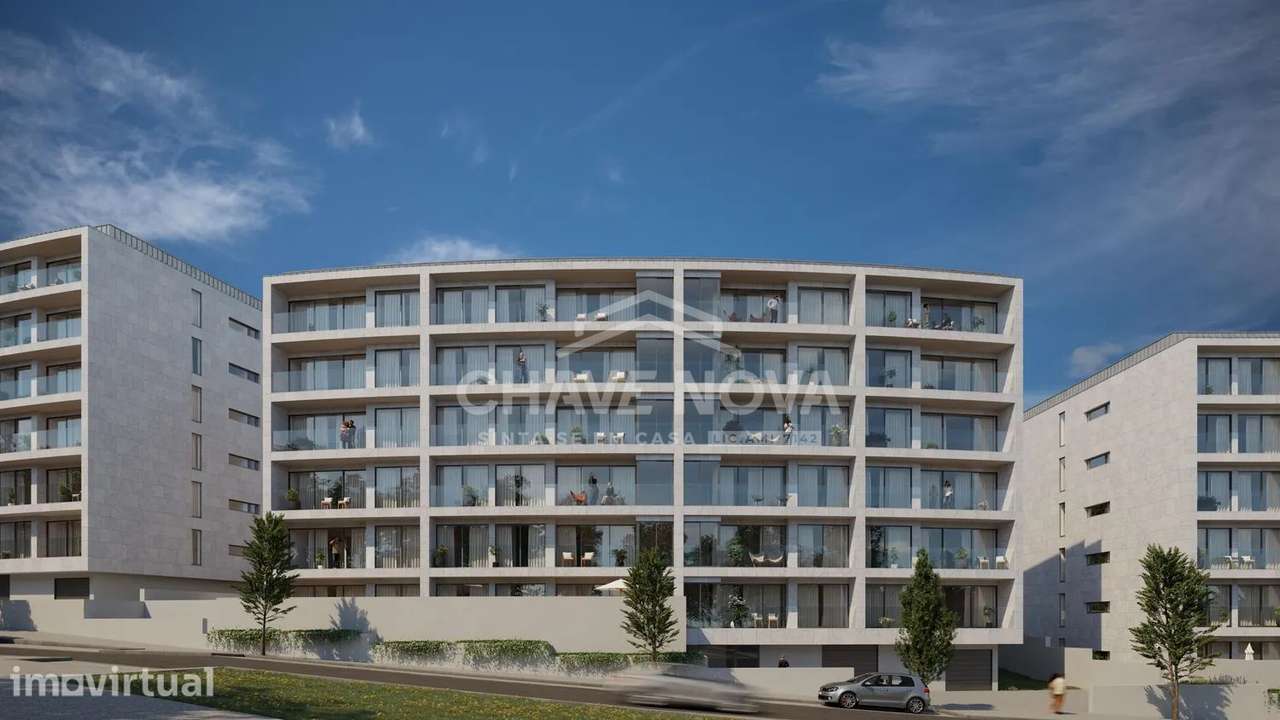 Apartamento T1 Novo com Varanda e Garagem - Grande imagem: 2/15