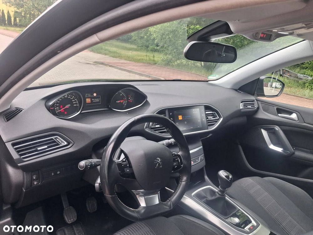 Peugeot 308 - 24