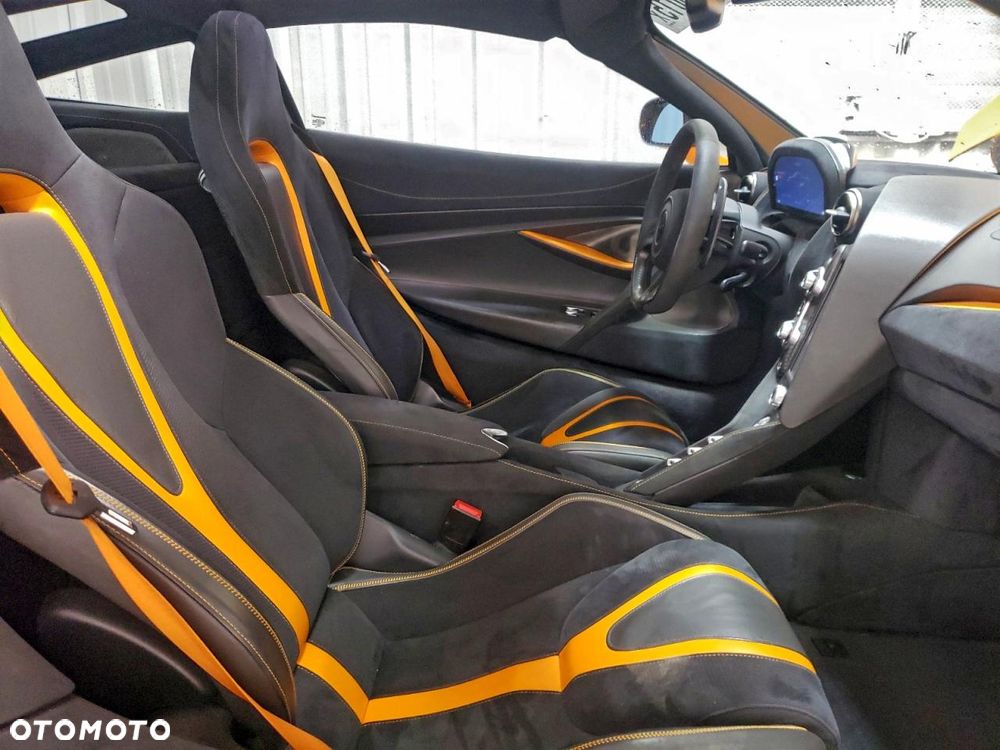 McLaren 720S Coupe Standard - 8