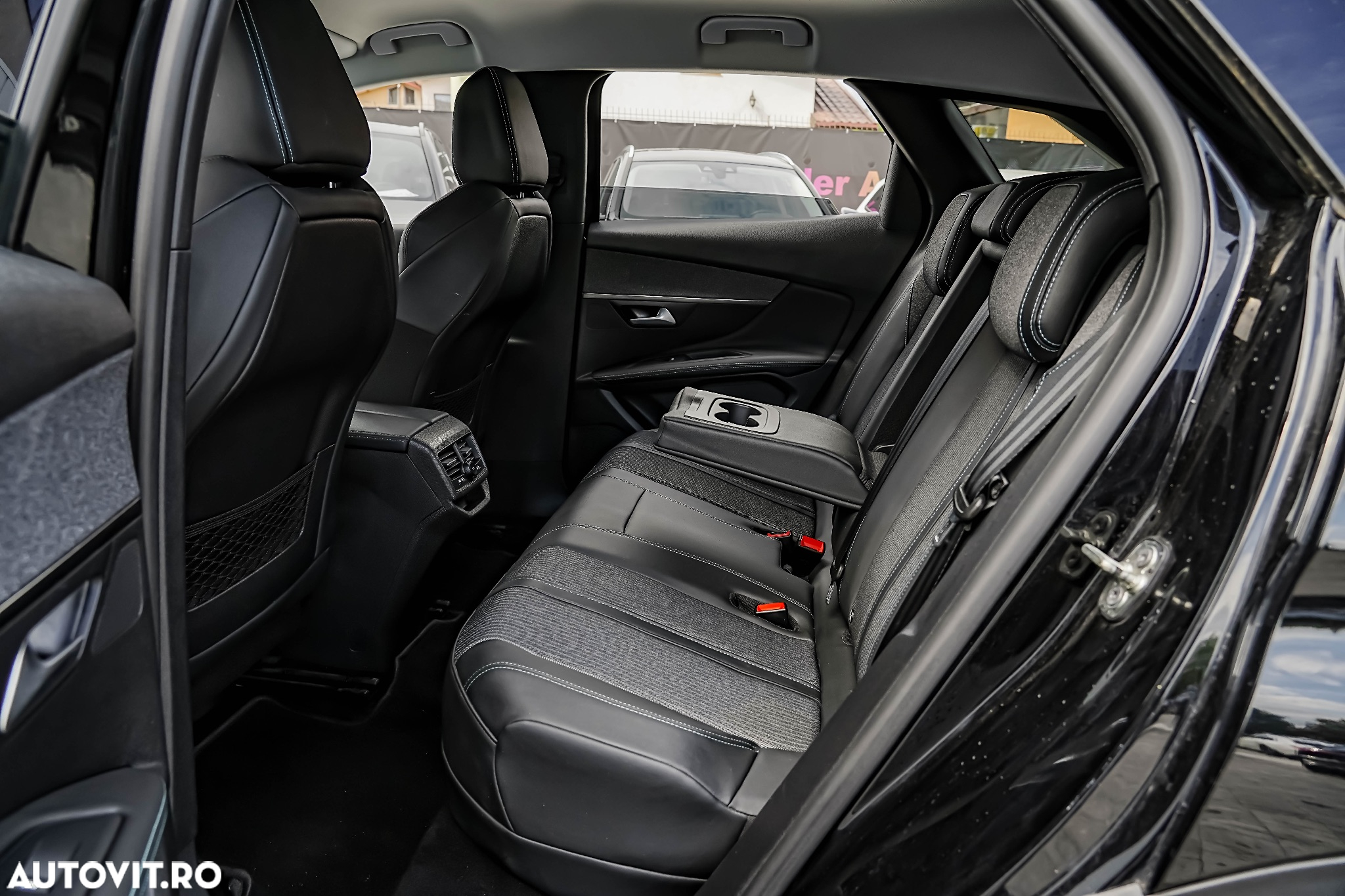 Peugeot 3008 PHEV EAT8 Allure - 18