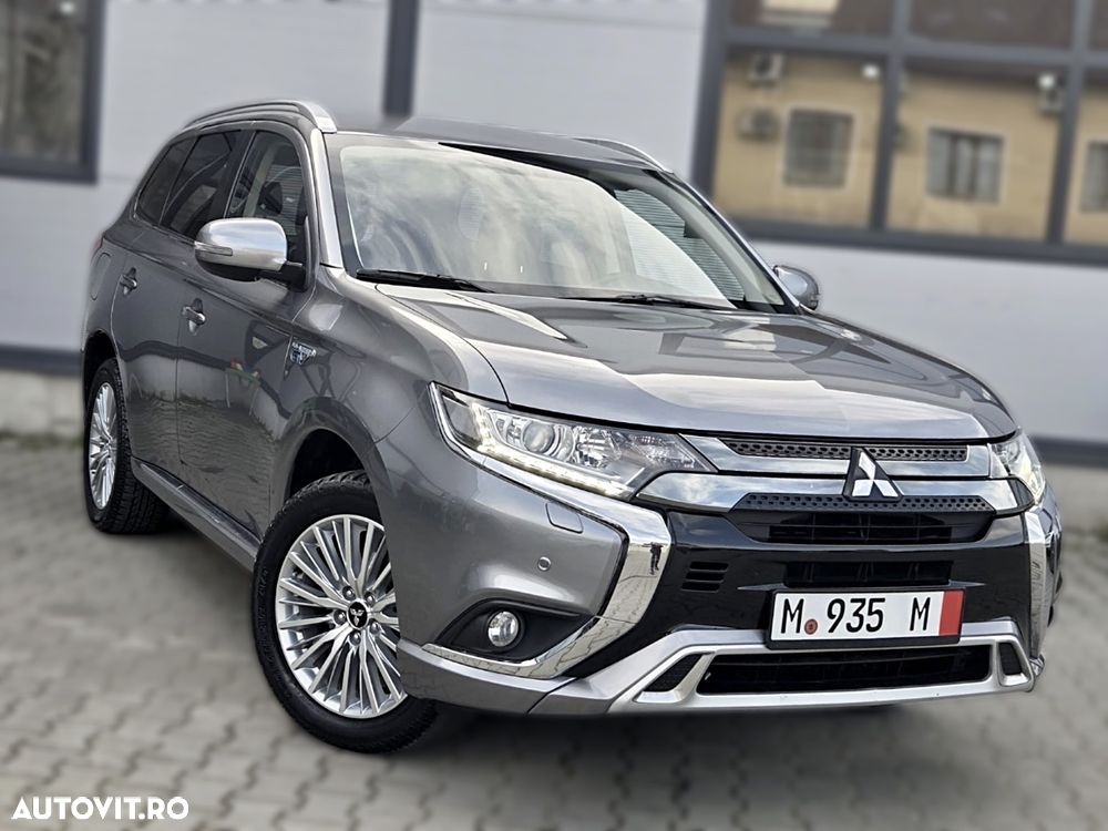 Mitsubishi Outlander - 23