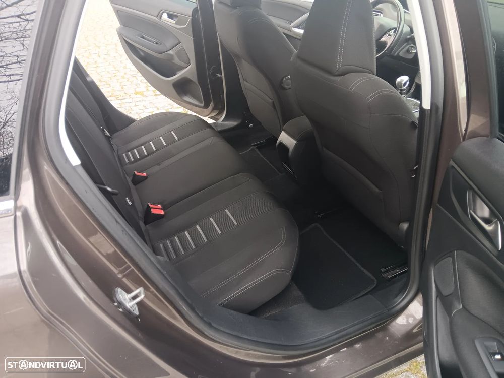 Peugeot 308 SW BlueHDi 120 Stop & Start Allure - 13