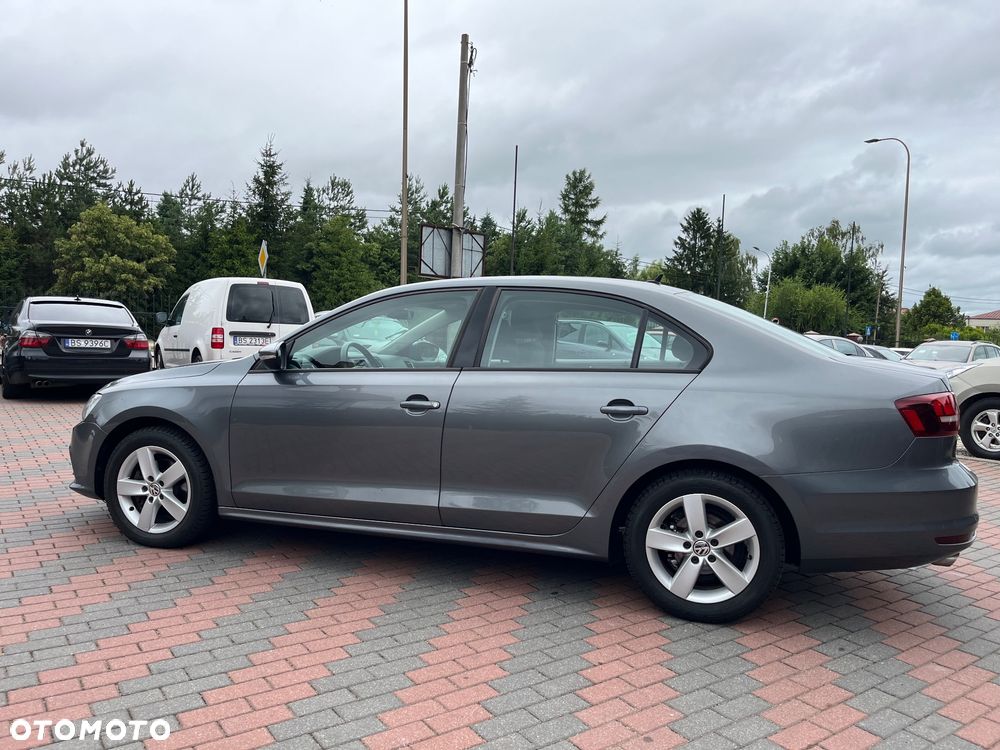 Volkswagen Jetta 2.0 TDI DPF BMT Highline - 2