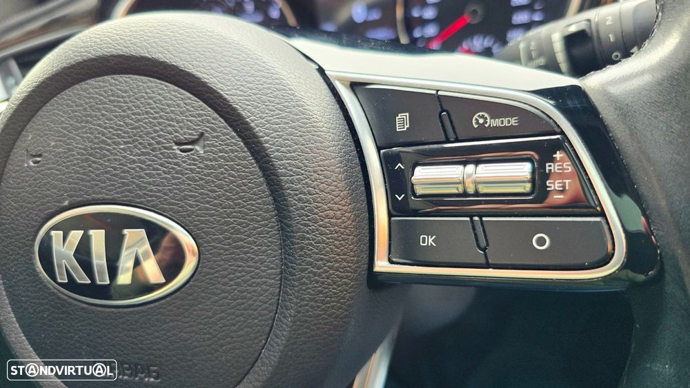 Kia Ceed SW 1.6 CRDi MHEV Drive+SRF - 9