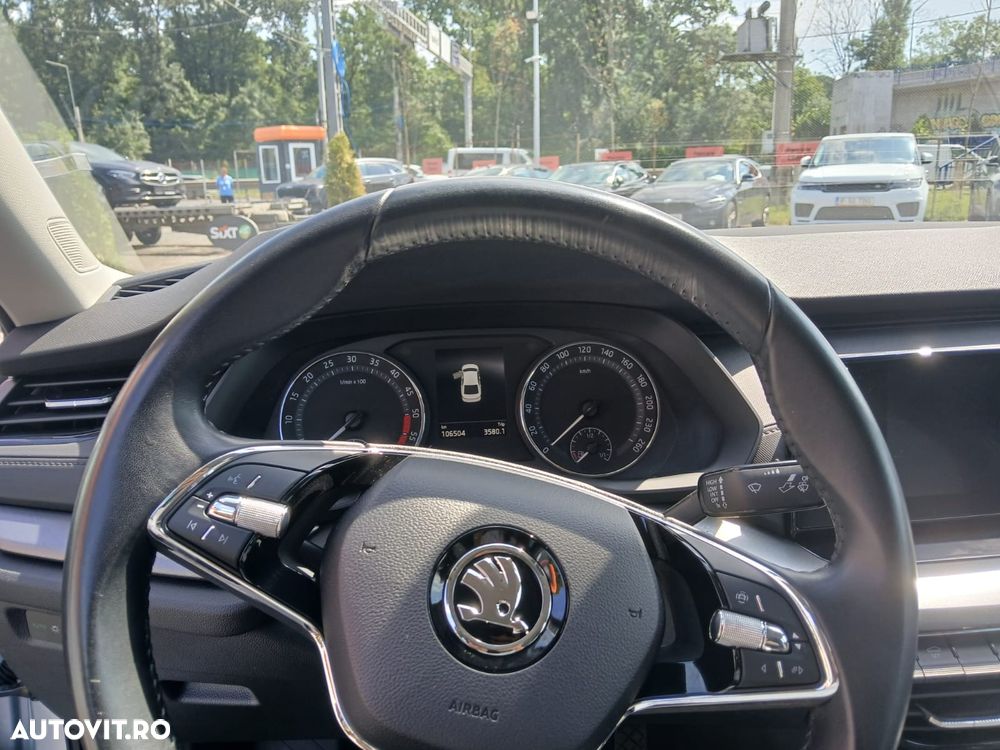 Skoda Octavia 2.0 TDI Style - 9