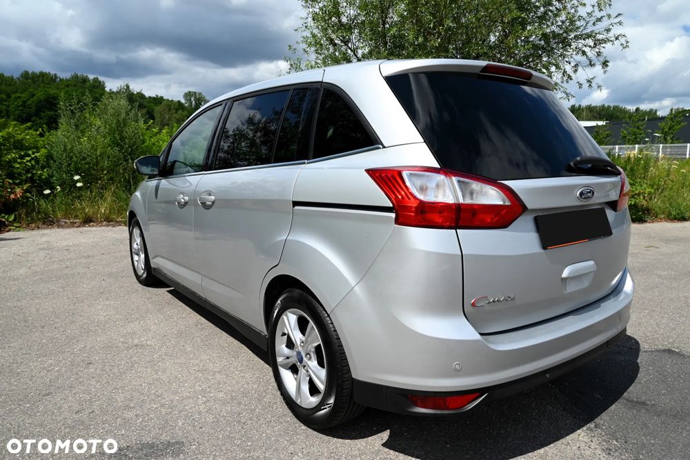Ford Grand C-MAX - 20