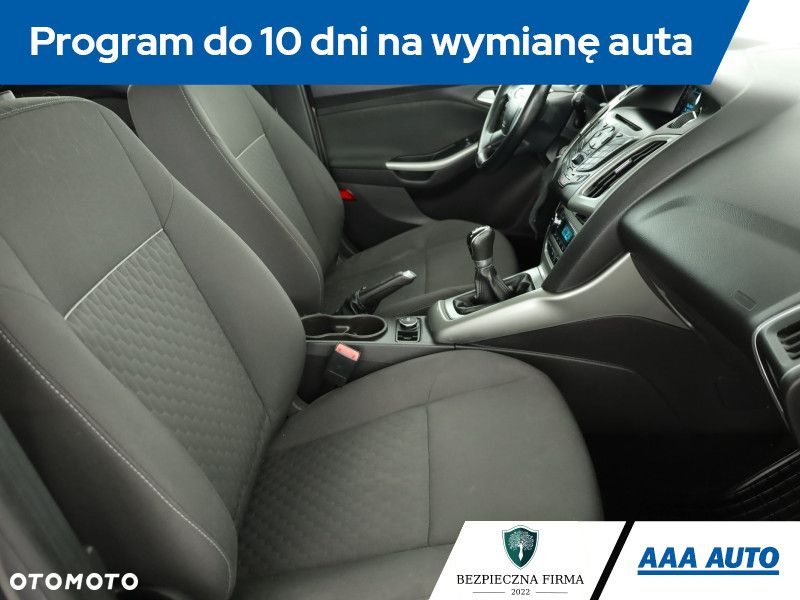 Ford Focus - 8
