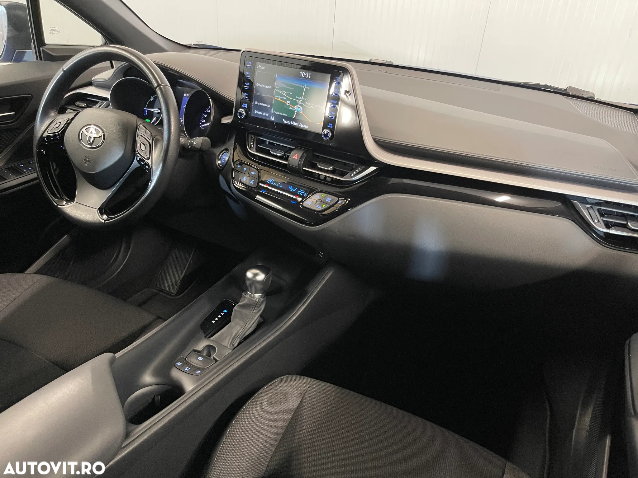 Toyota C-HR 1.8 HSD 122 CP 4x2 CVT C-lassy - 8