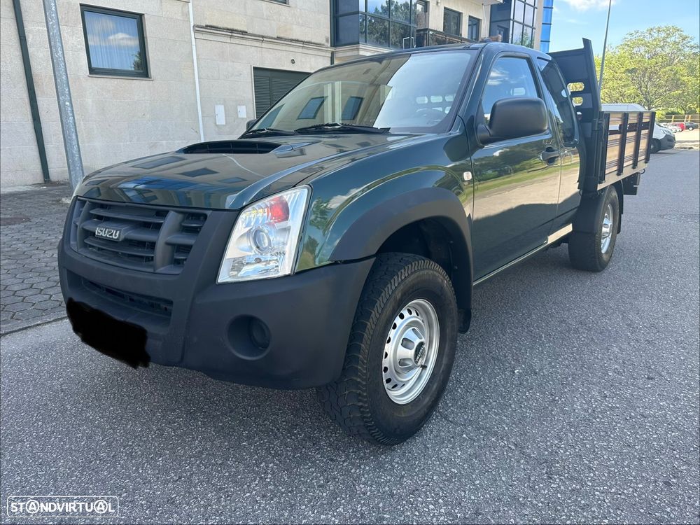 Isuzu D-Max 4x4 Space Cab Custom - 1