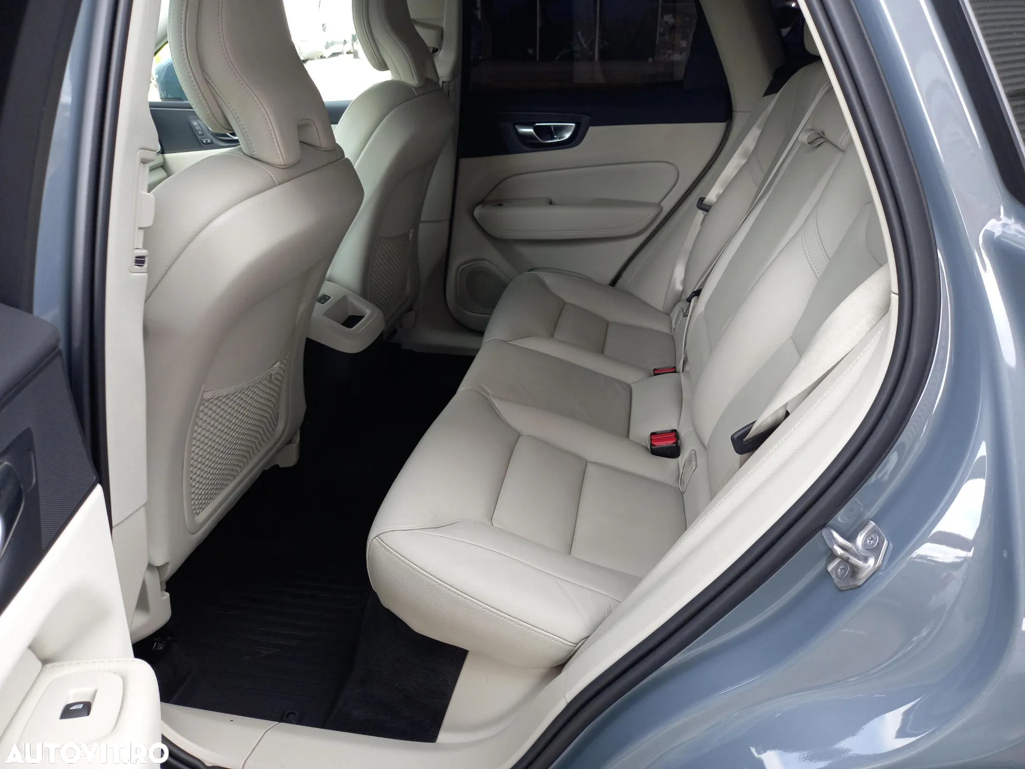 Volvo XC 60 - 13