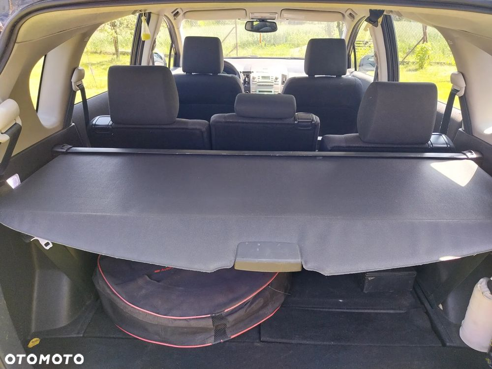 Toyota Corolla Verso 1.8 Gold 7os - 10