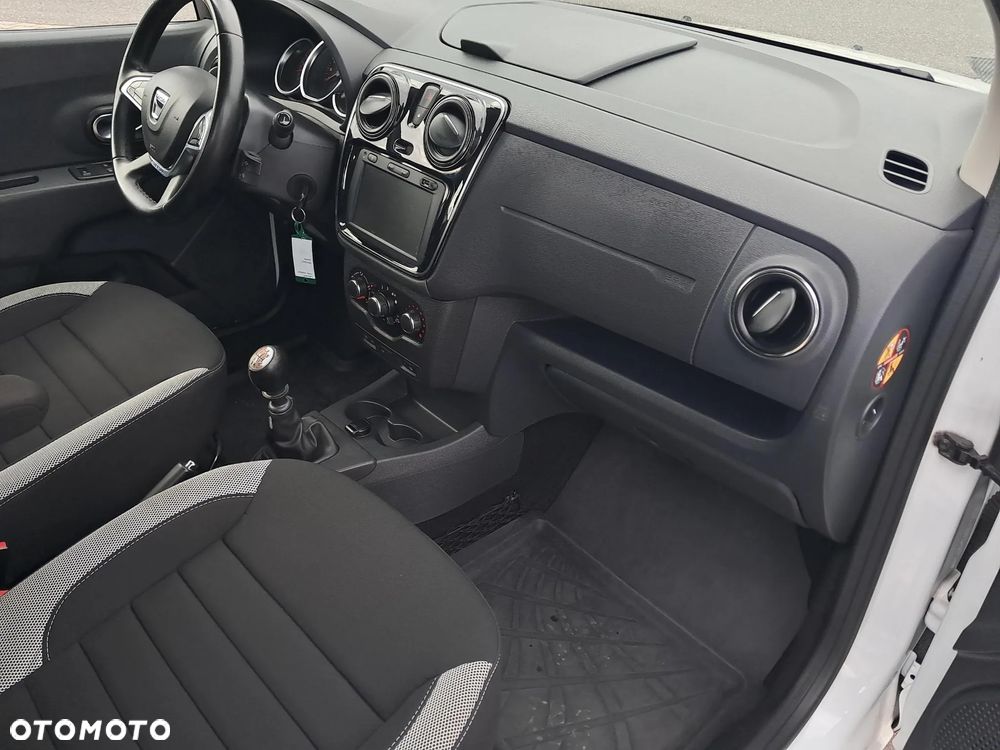 Dacia Lodgy 1.3 TCe Stepway S&S - 19
