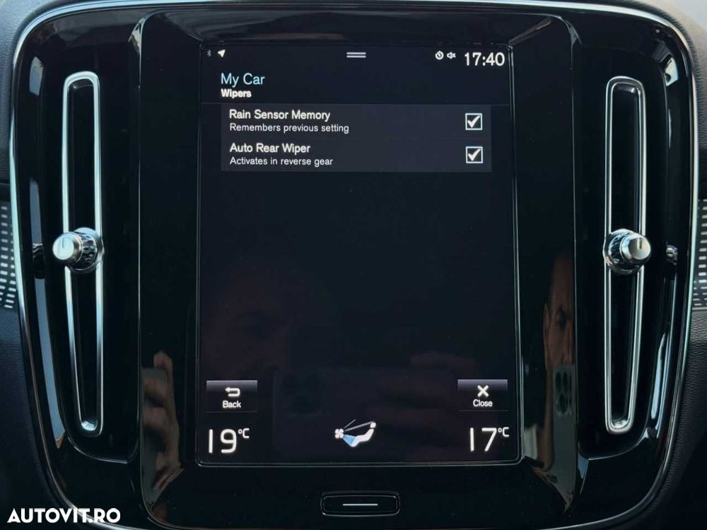 Volvo XC 40 Recharge T5 Twin Engine AT7 R-Design - 40