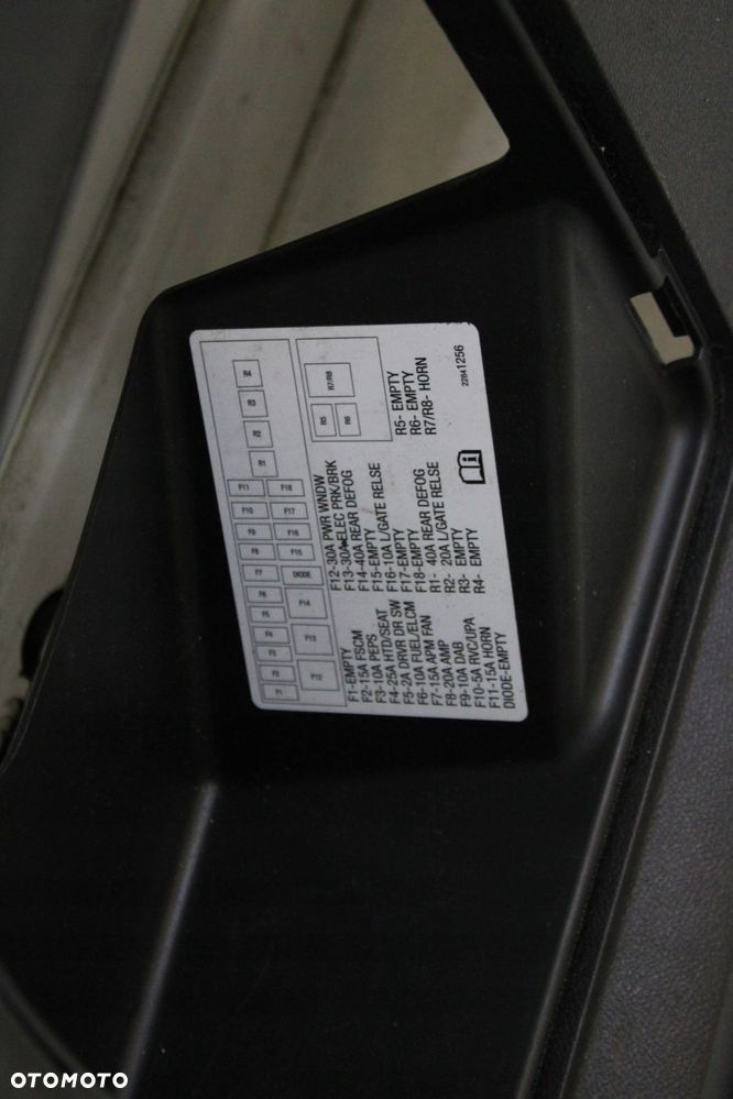 OPEL AMPERA OSŁONA TAPICERKA BOCZEK KLAPY BAGAŻNIKA 22924778 - 7