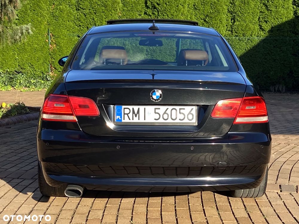BMW Seria 3 320d - 8
