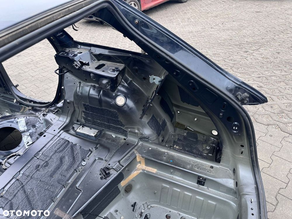 BŁOTNIK TYŁ PRAWY ĆWIARTKA AUDI A6 C7 ALLROAD LX5R - 2