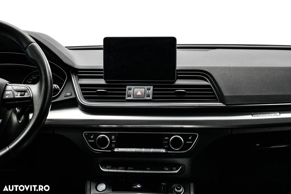 Audi Q5 2.0 40 TDI quattro S tronic Design - 18