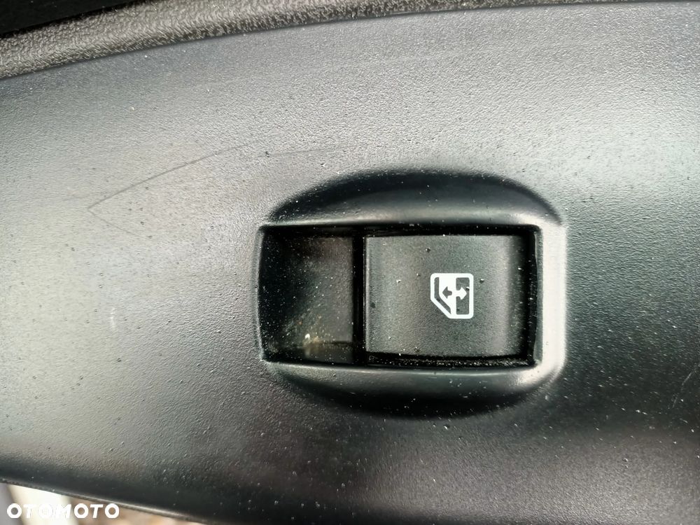 Fiat Doblo Chłodnia 90KM 2 zasilania chłodni - 24