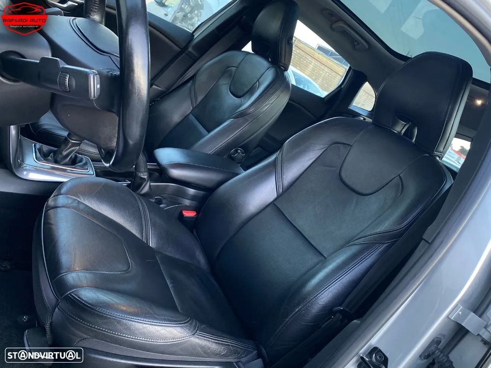 Volvo V40 1.6 D2 Eco Momentum - 9