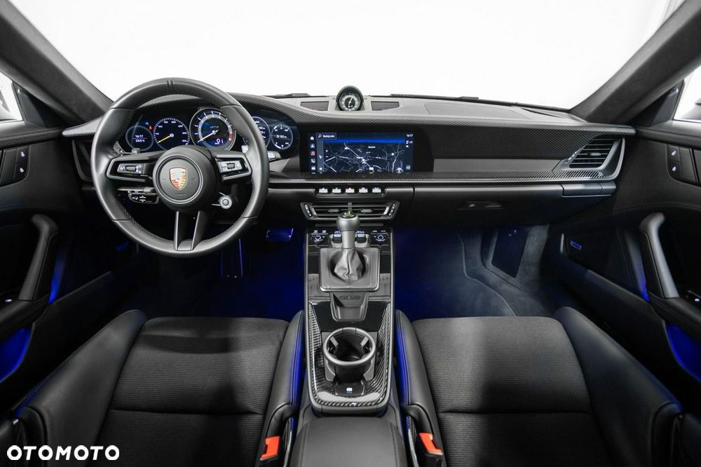 Porsche 911 GT3 Touring PDK - 26