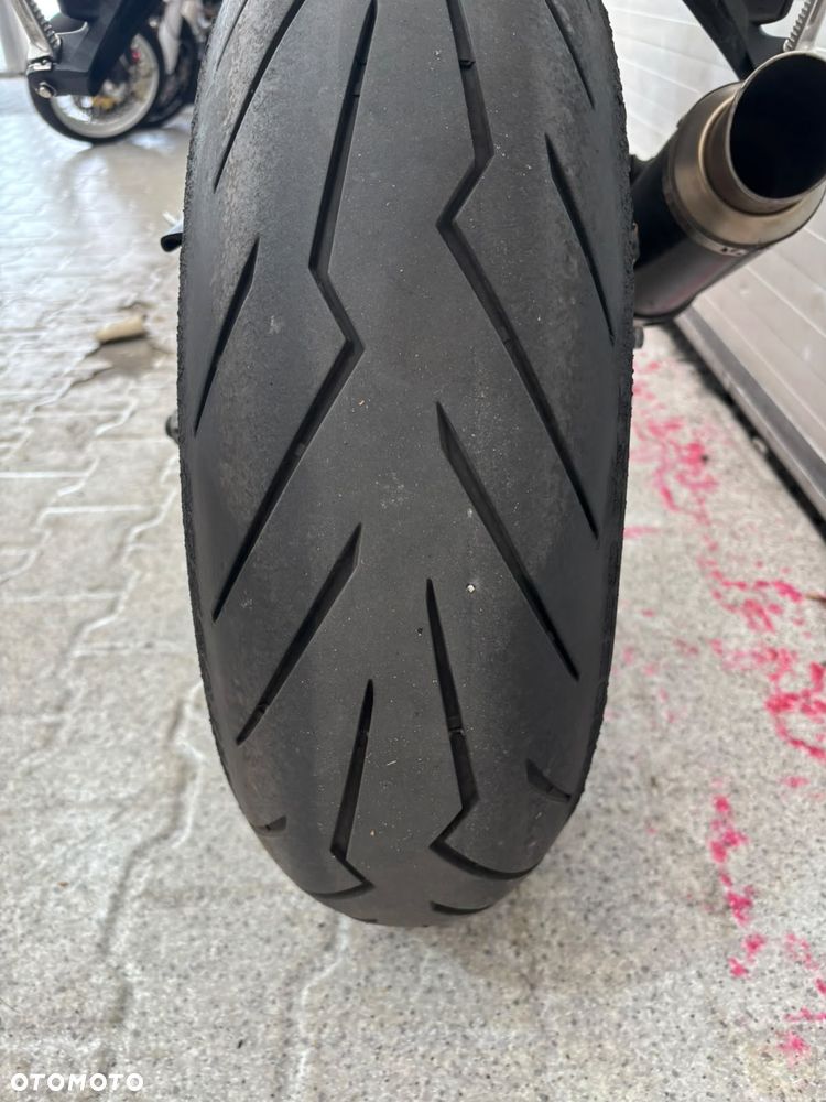 Triumph Street Triple - 20