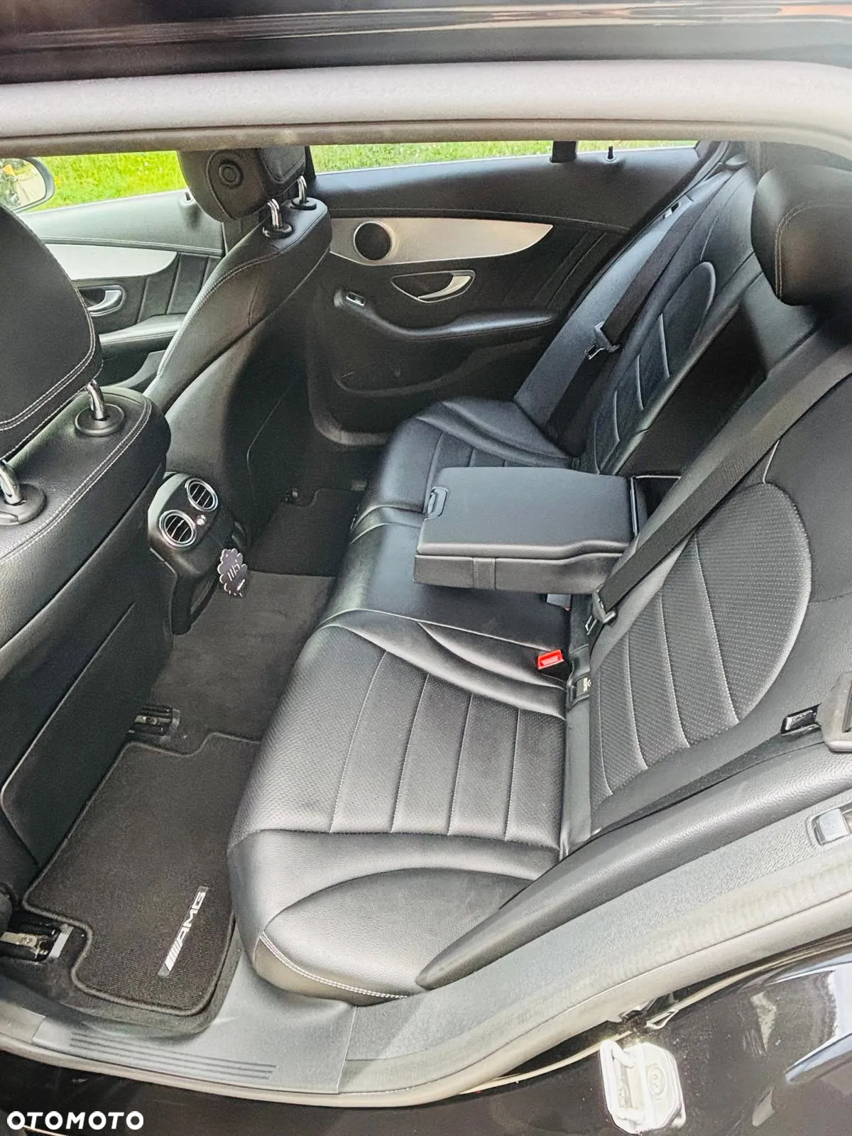 Mercedes-Benz Klasa C 220 (BlueTEC) d T 7G-TRONIC AMG Line - 9