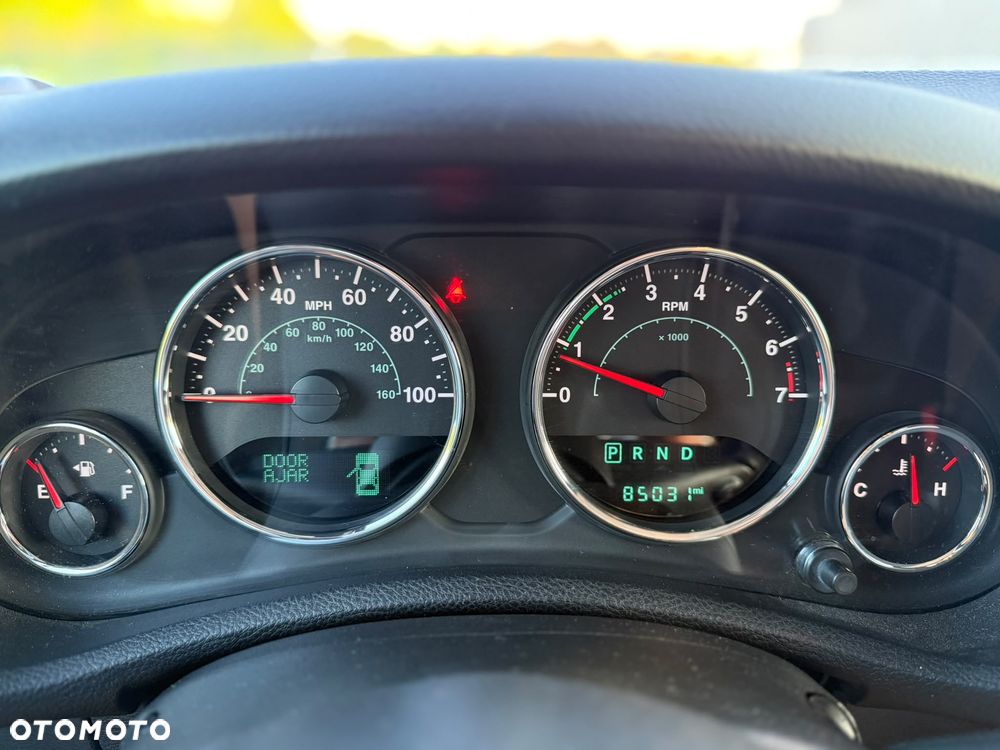 Jeep Wrangler - 10