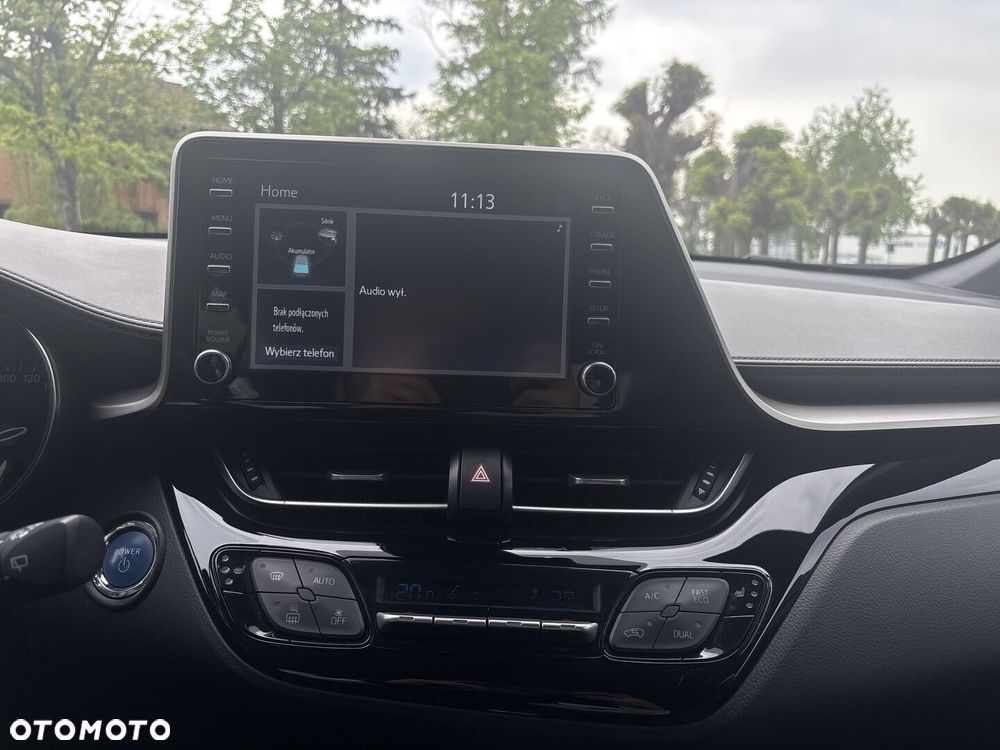 Toyota C-HR 2.0 Hybrid Executive - 18