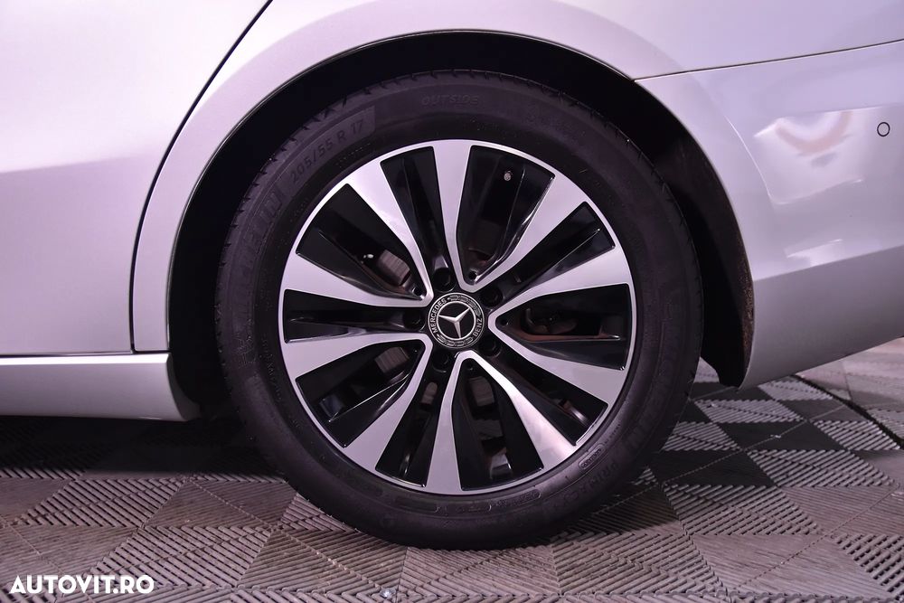 Mercedes-Benz A 200 d 8G-DCT - 14