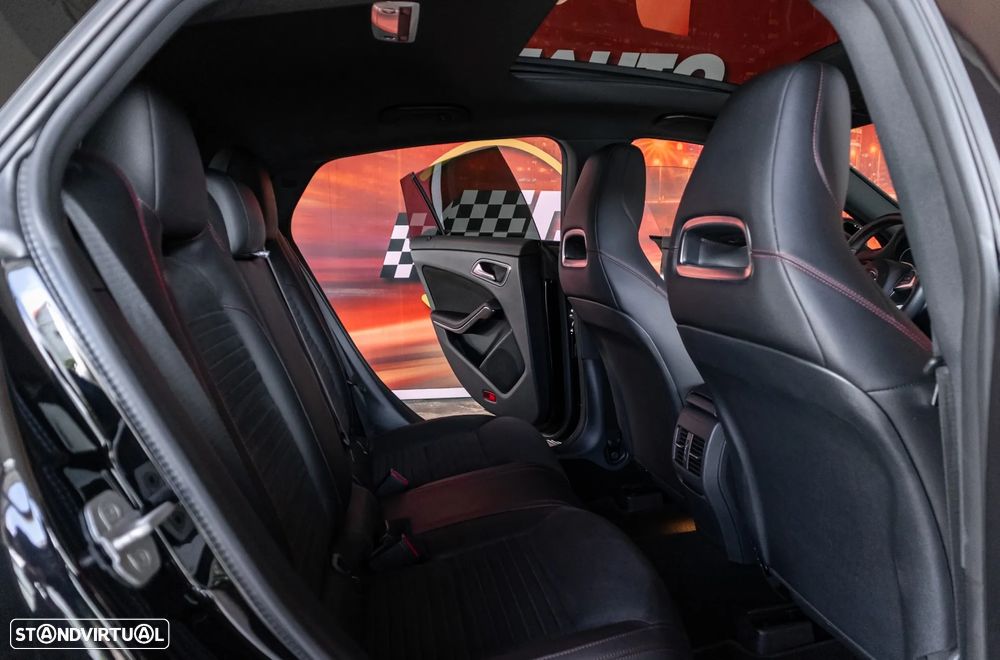 Mercedes-Benz CLA 45 AMG Shooting Brake 4-Matic - 25