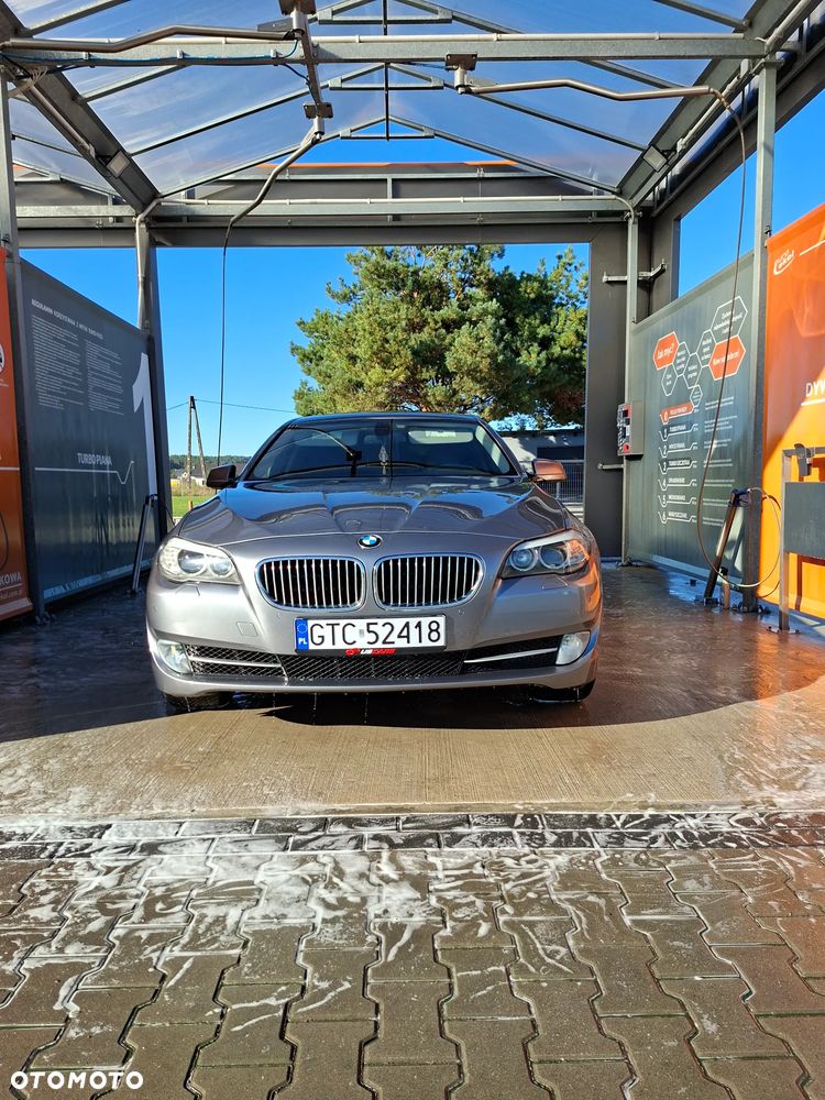 BMW Seria 5 535i Sport-Aut Luxury Line - 3