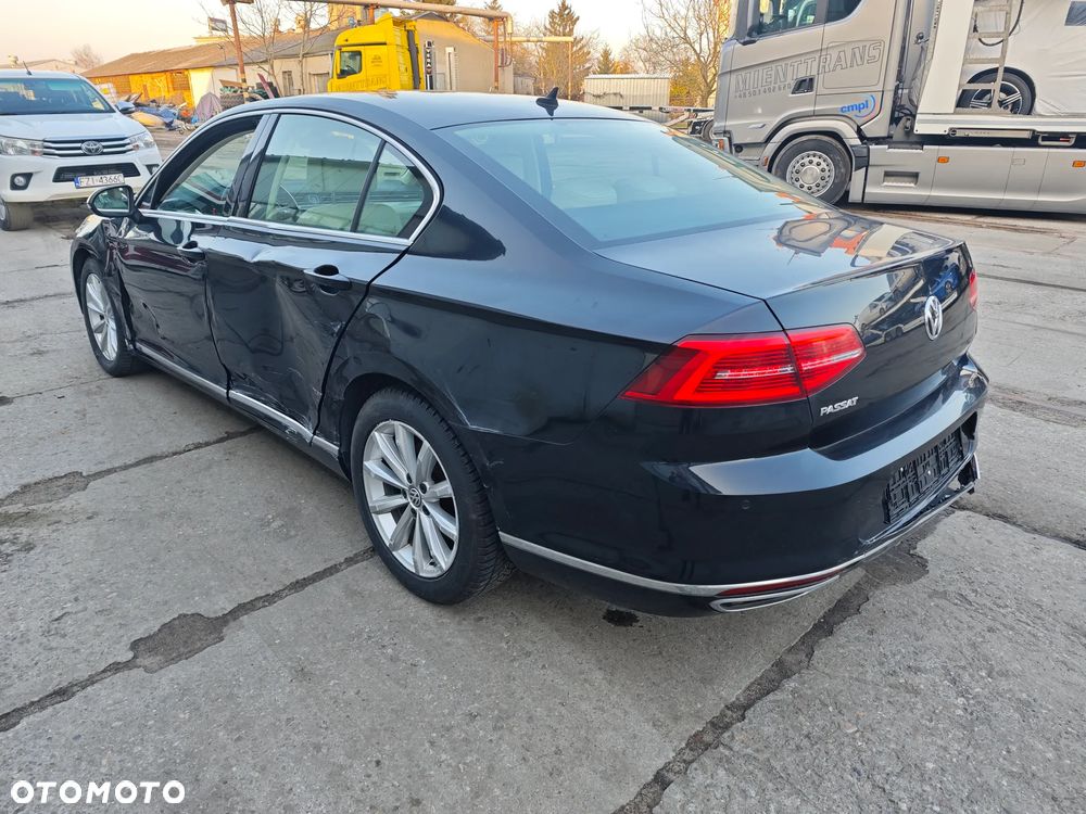 Volkswagen Passat 2.0 TSI BMT Highline DSG - 40