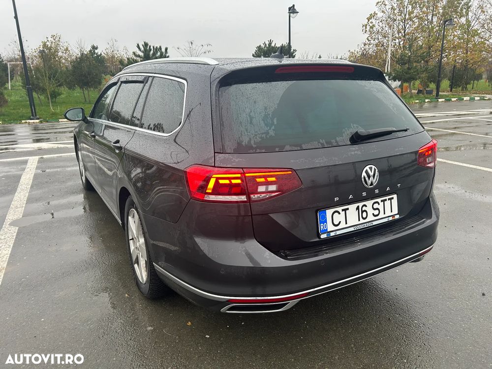 Volkswagen Passat Variant 2.0 TDI DSG (BlueMotion Technology) Trendline - 10