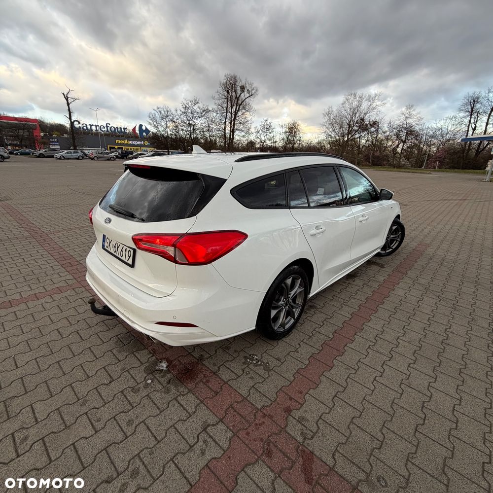 Ford Focus 1.5 EcoBlue STart-Stopp-System ST-LINE - 13