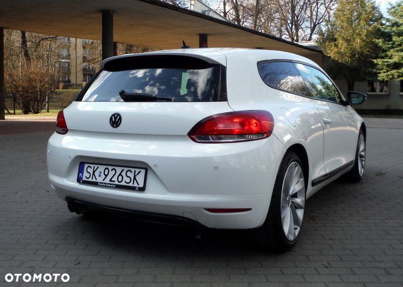 Volkswagen Scirocco 2.0 TDI Blue Motion Technologie Edition - 13
