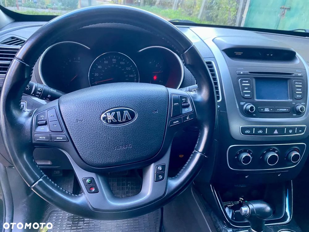 Kia Sorento - 8
