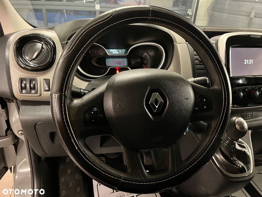 Renault Trafic - 18