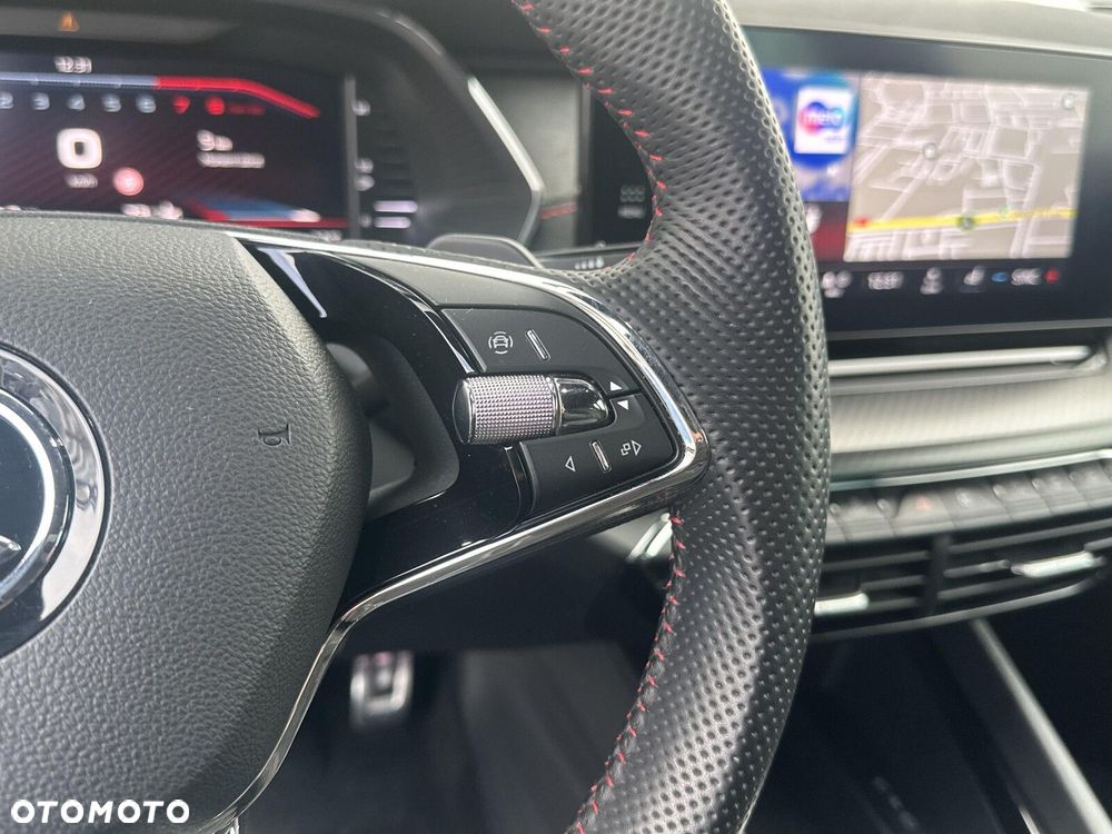 Skoda Octavia 2.0 TSI RS DSG - 28