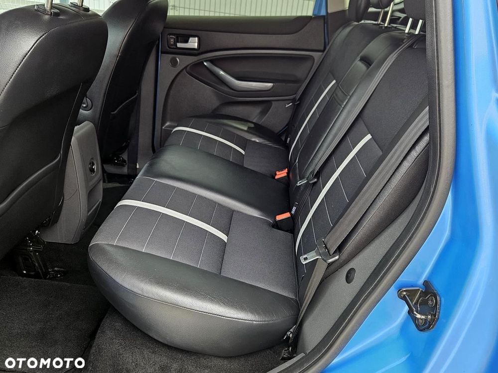 Ford Kuga 2.0 TDCi 4x4 Titanium - 22