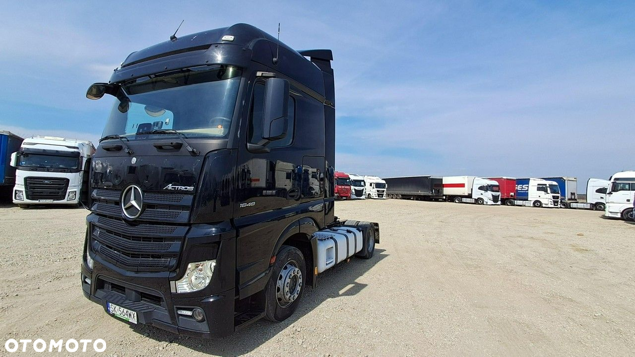 Mercedes-Benz Actros - 3